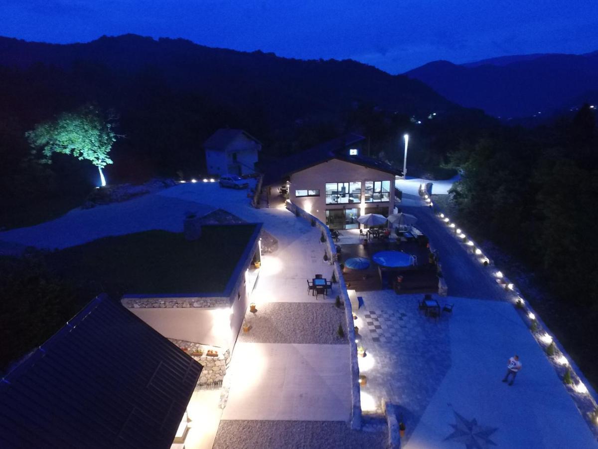 Josanica Bed&Breakfast コニツ エクステリア 写真